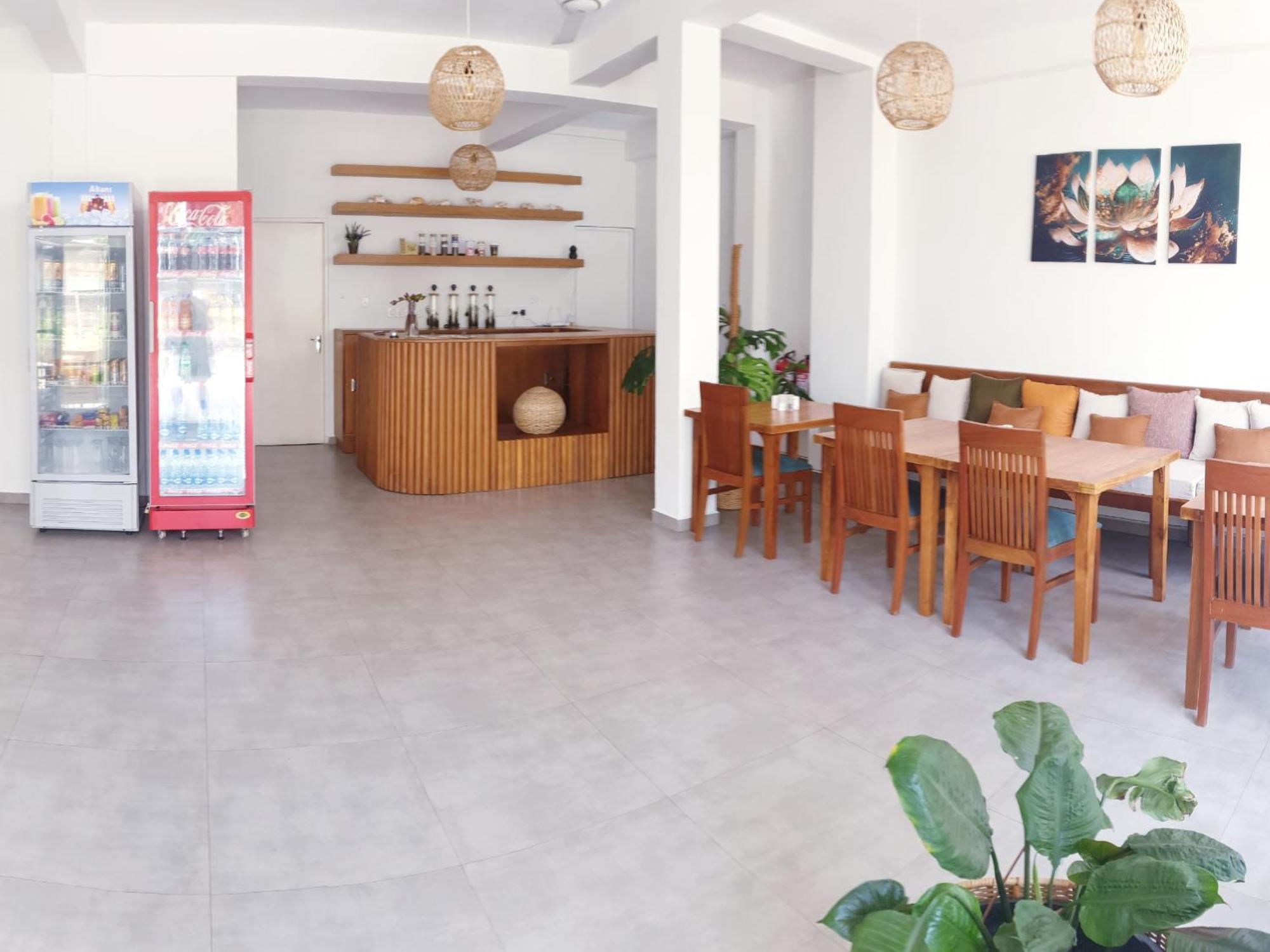 Mountbaylk Hotel Dehiwala-Mount Lavinia ภายนอก รูปภาพ