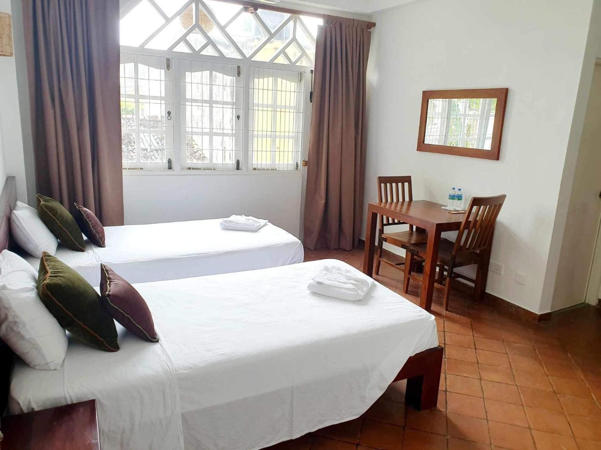 Mountbaylk Hotel Dehiwala-Mount Lavinia ภายนอก รูปภาพ