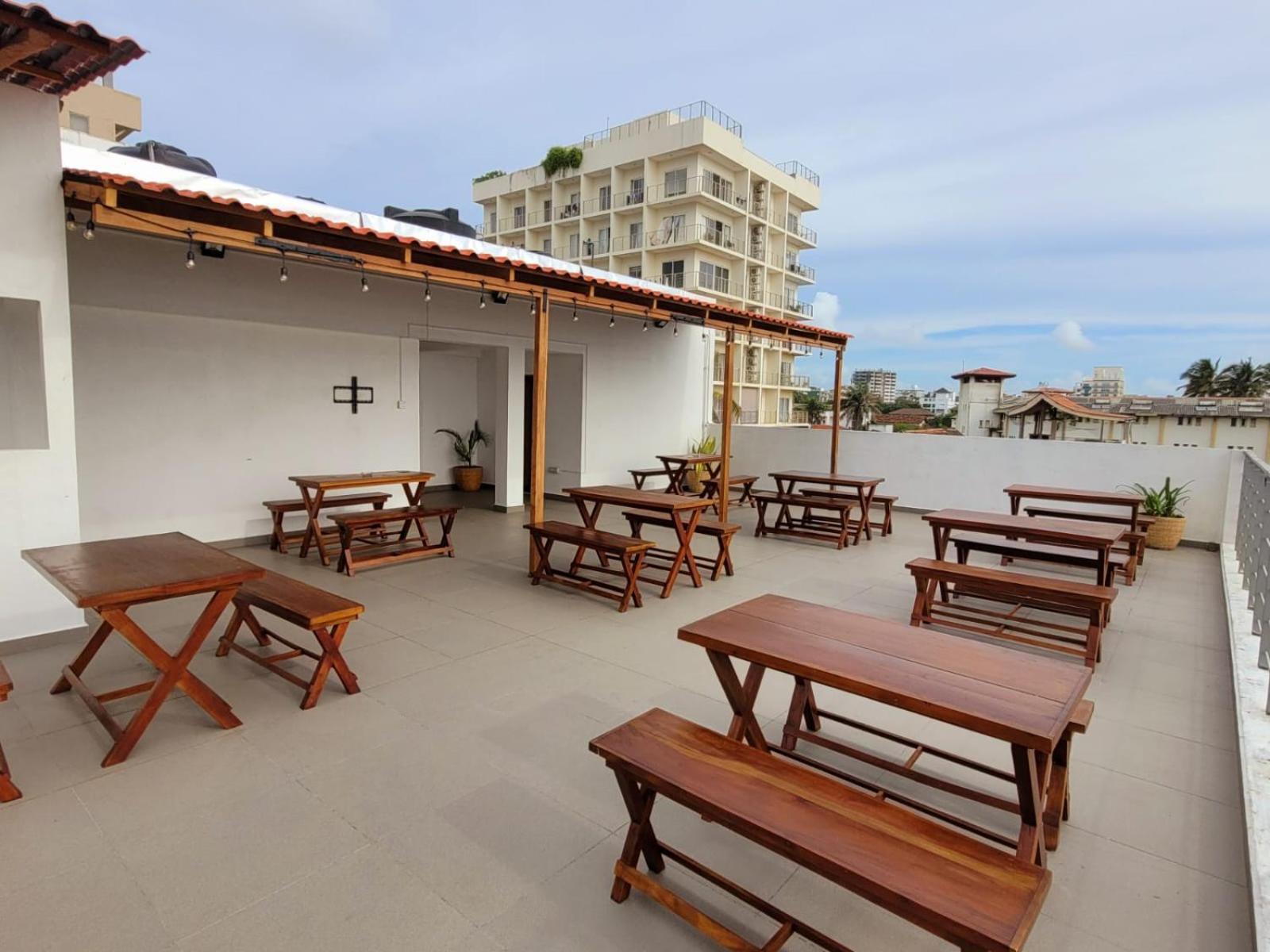 Mountbaylk Hotel Dehiwala-Mount Lavinia ภายนอก รูปภาพ